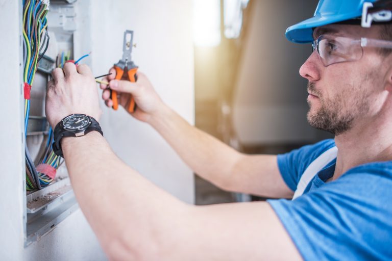 The Complete Guide That Makes Hiring the Best Electrician Simple