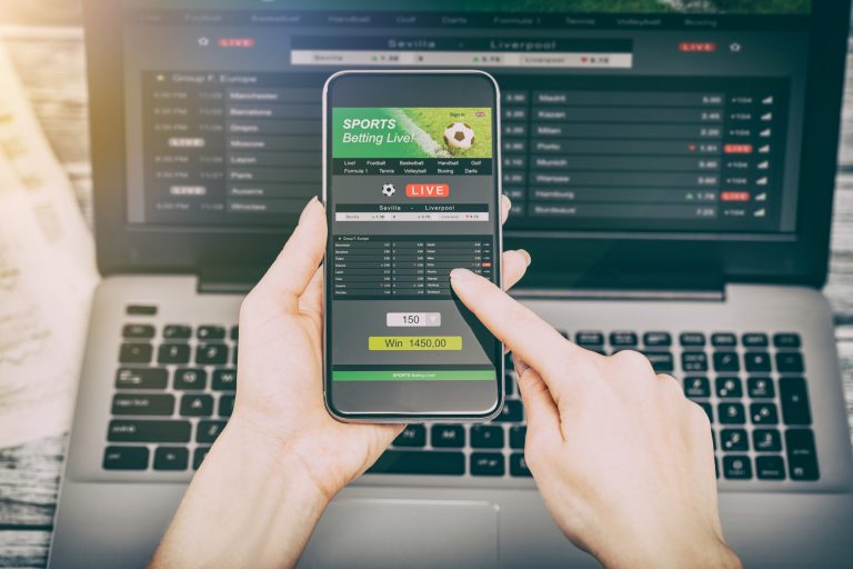 4 Types of Sports Betting Offered by Bookies Today
