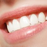 Having a beautiful smile can really boost your overall confidence. Our guide right here has six tips on how to get a better smile.