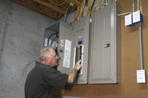 4 Tips for Replacing Your Home’s Circuit Breaker
