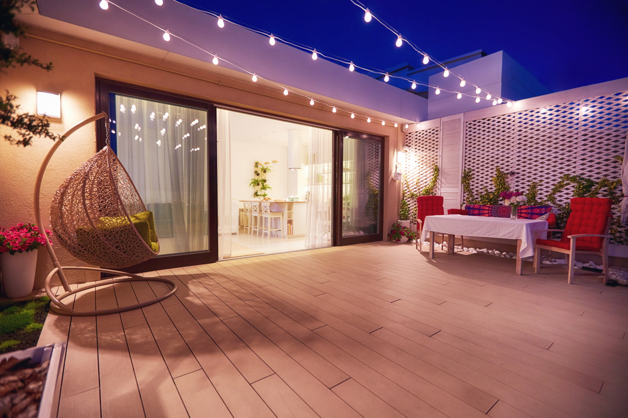 An outdoor living room can be a great space to spend time with friends and family. Learn how to create an inviting and comfortable space here.