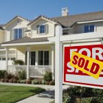 Would you like to know how to sell your house and buy a new one simultaneously? Read on to learn about the steps you can take to ensure a smooth process.
