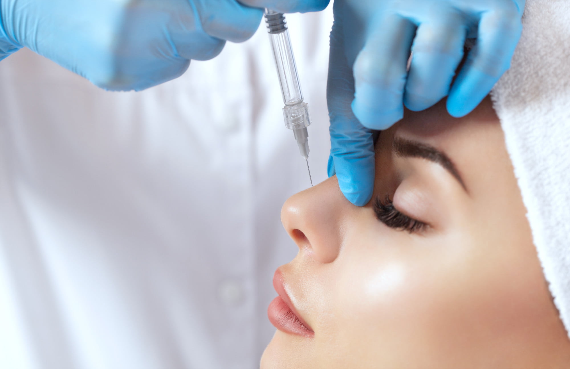 Have you ever asked yourself the question: how much is a liquid rhinoplasty? Are you planning to undergo the procedure? Read on to learn more.