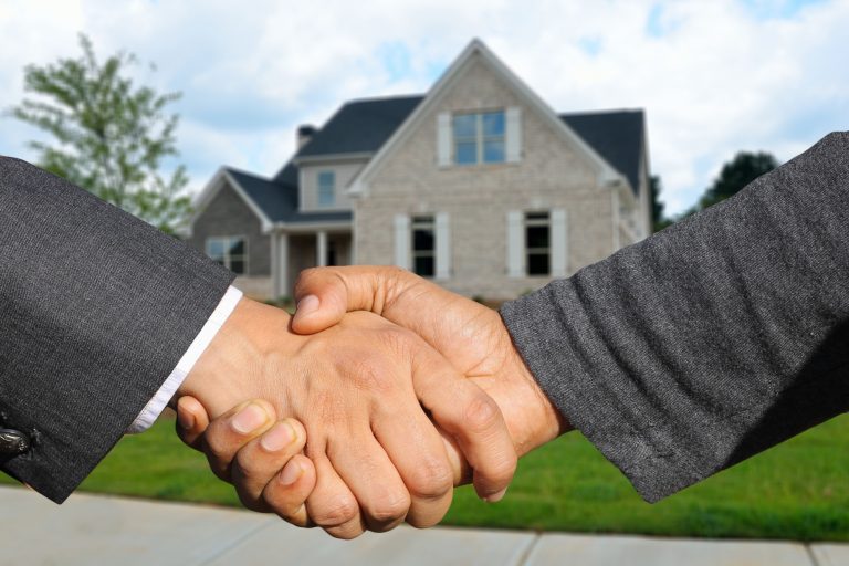 How Do I Choose the Best Real Estate Agent in My Local Area?
