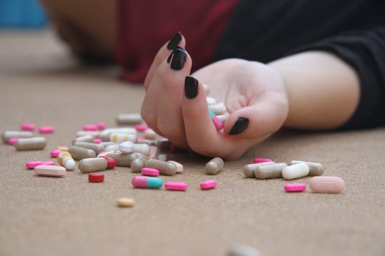 Common Signs Of Drug Addiction Digital Trends Report