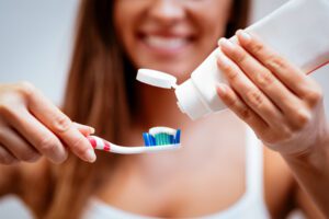 7 Oral Hygiene Tips to Make Your Pearly Whites Sparkle