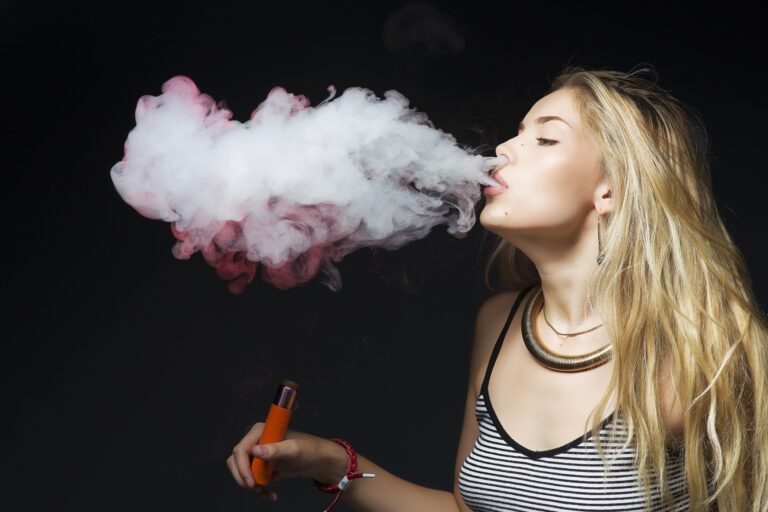 How to Vape: A Guide for Beginners