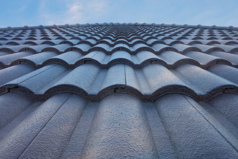How To Find the Right Roofing Material: A Guide