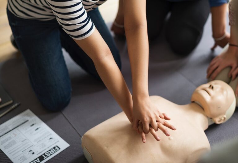 Who Should Have a First Aid Certificate?