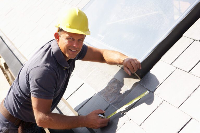 Roofer Contractor Near Me: How To Choose the Right Roofing Company