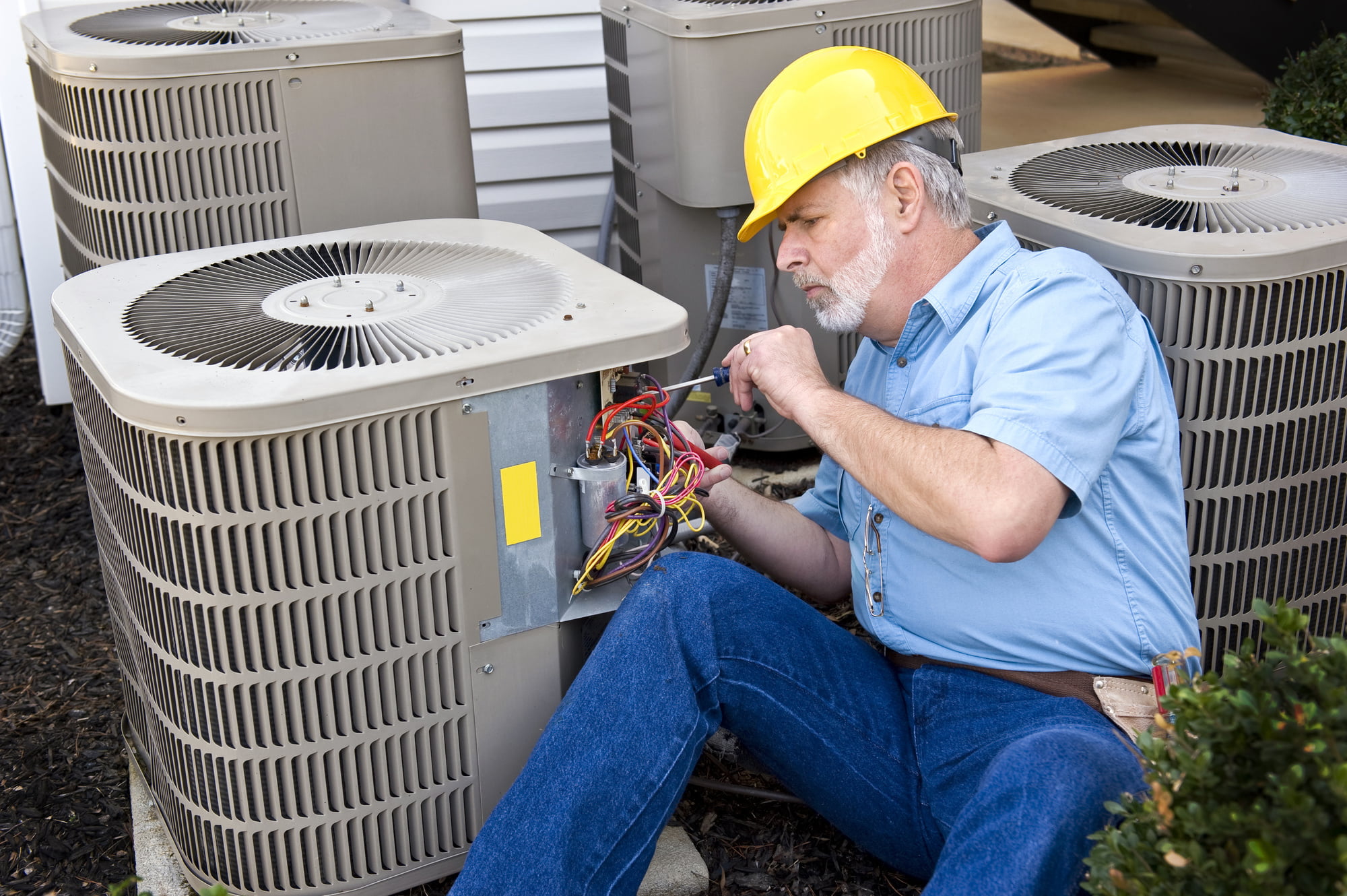 HVAC replacement can be easily avoided with timely repair. Read on to learn the signs you need emergency HVAC services here.