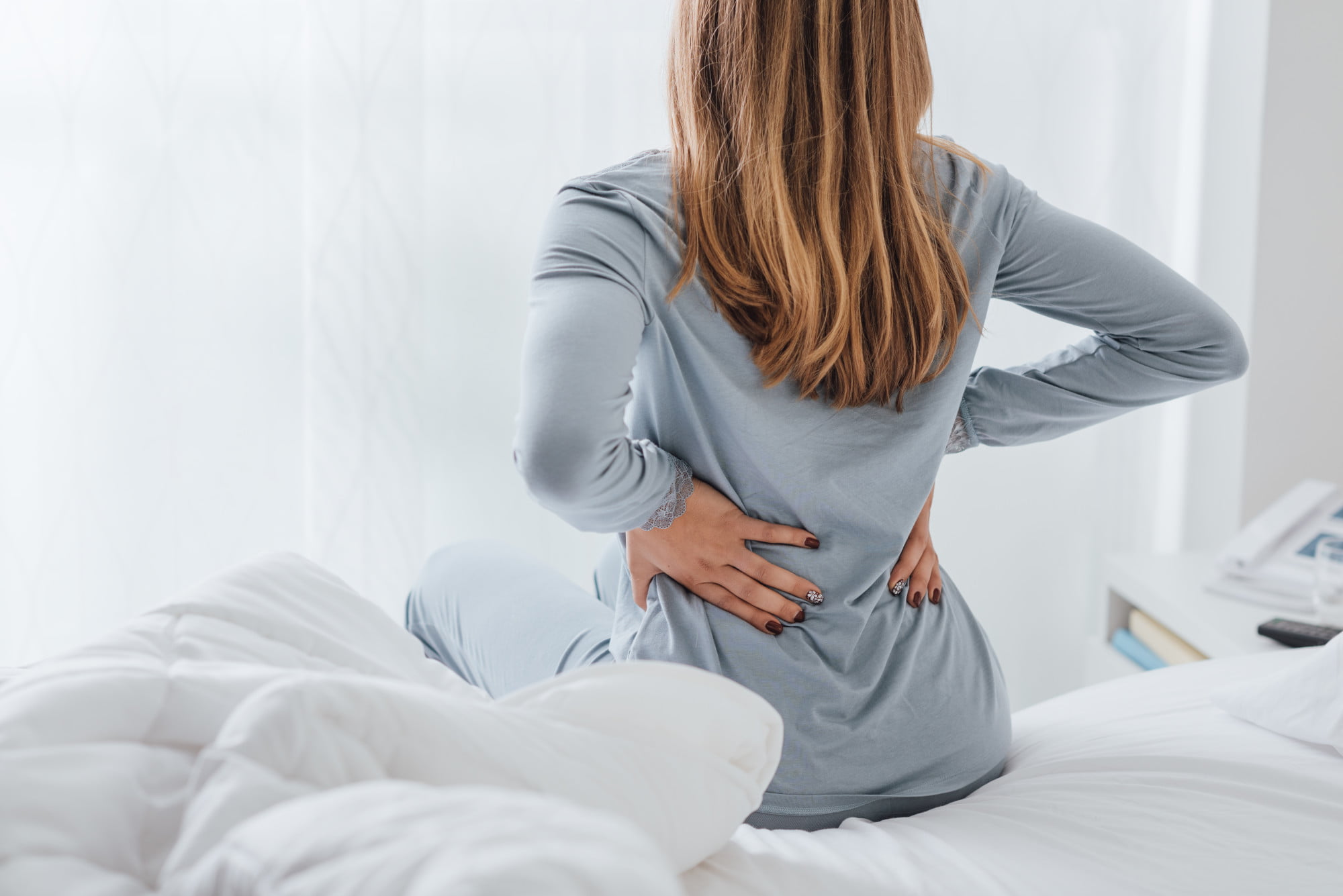 Are you feeling the pain? Are you worried about a lumbar sprain? Read this article to learn about the symptoms and your treatment options.