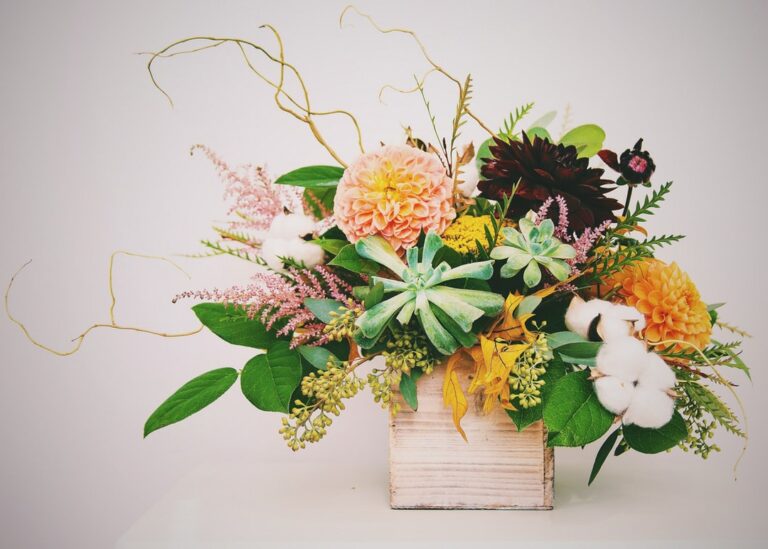Top 5 Easy Tips to Packing Flower Arrangement Transport Boxes