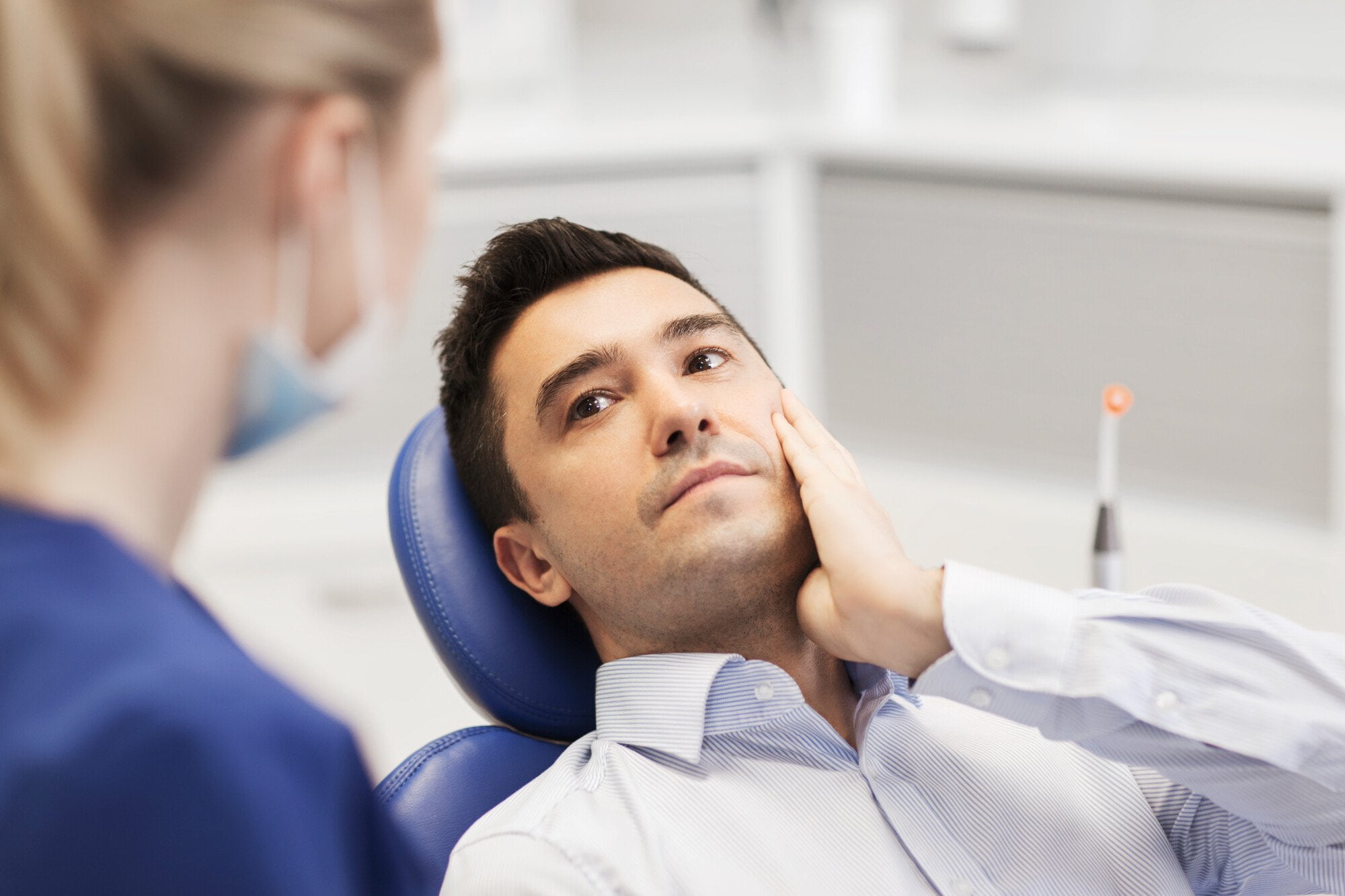 Are you familiar with wisdom tooth extraction healing? Learn how the process generally takes anywhere from a few days to two weeks.