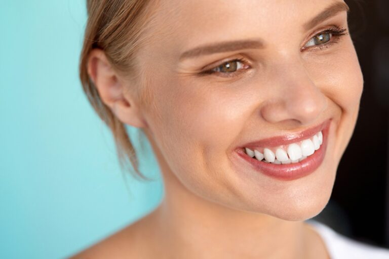 9 Tips for Achieving a Brighter, Healthier Smile